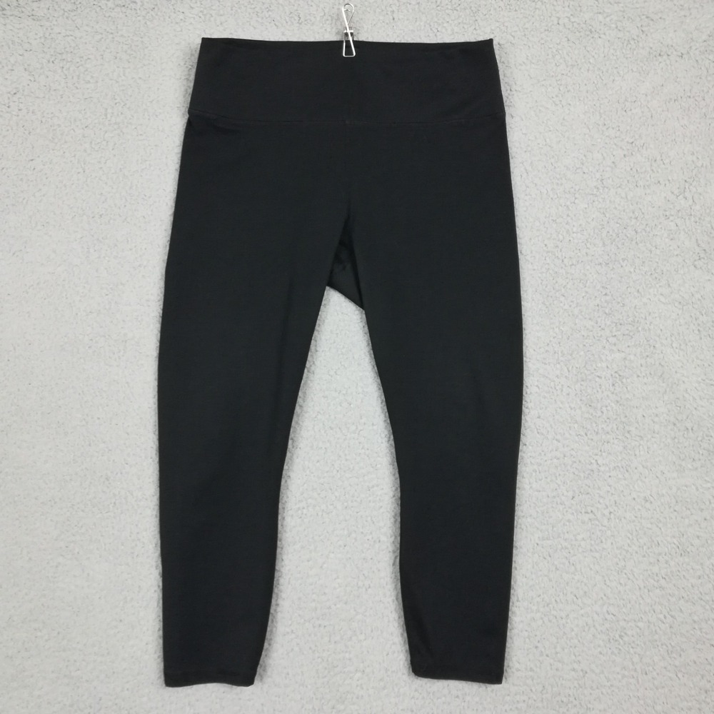 Fabletics Womens Pants Capri Legging Black Pull On Mid Rise Stretch L